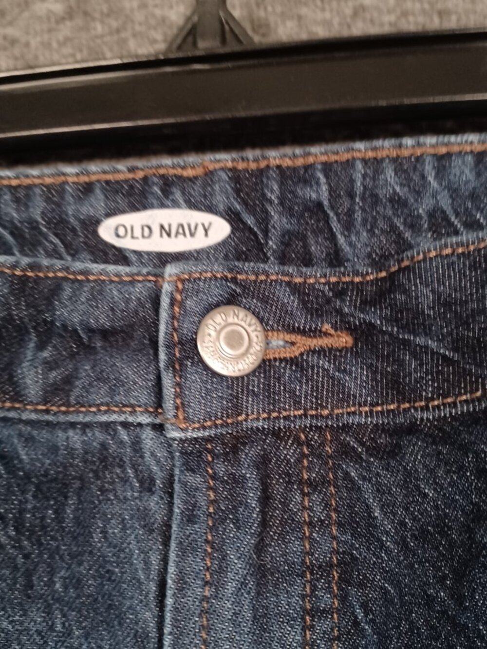 Old Navy Women's Size 18 Straight Legged High-Rise Medium Wash Jeans - Picture 2 of 9